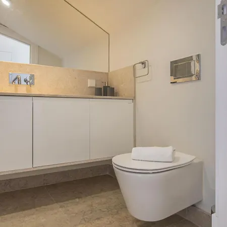 Views By Innkeeper Διαμέρισμα