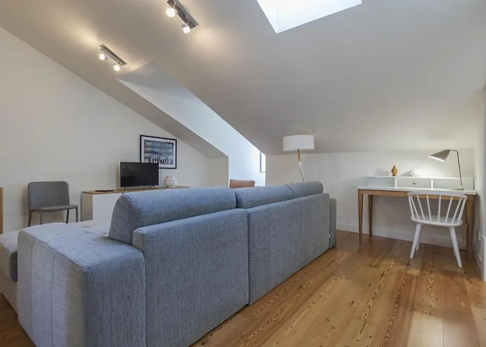 Views By Innkeeper Апартаменти