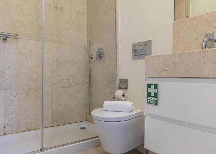 Views By Innkeeper Апартаменти Лісабон