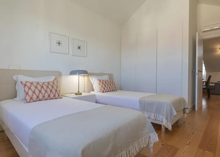 Апартаменти Views By Innkeeper