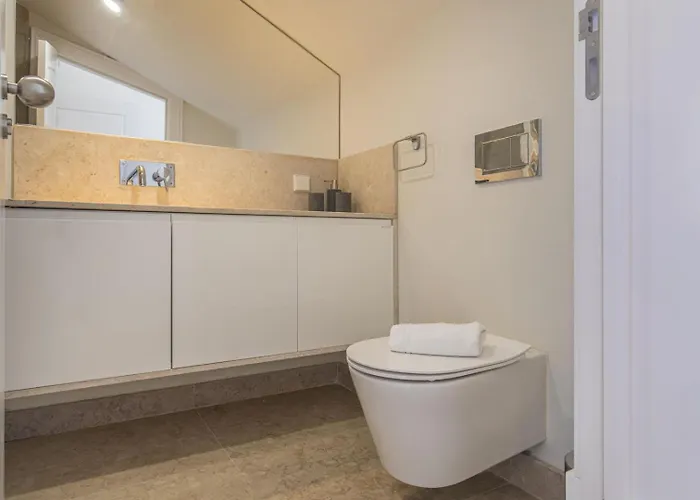 Views By Innkeeper Апартаменти