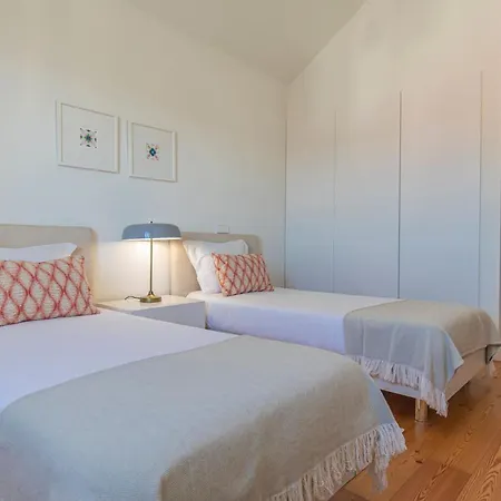 Views By Innkeeper Lisboa